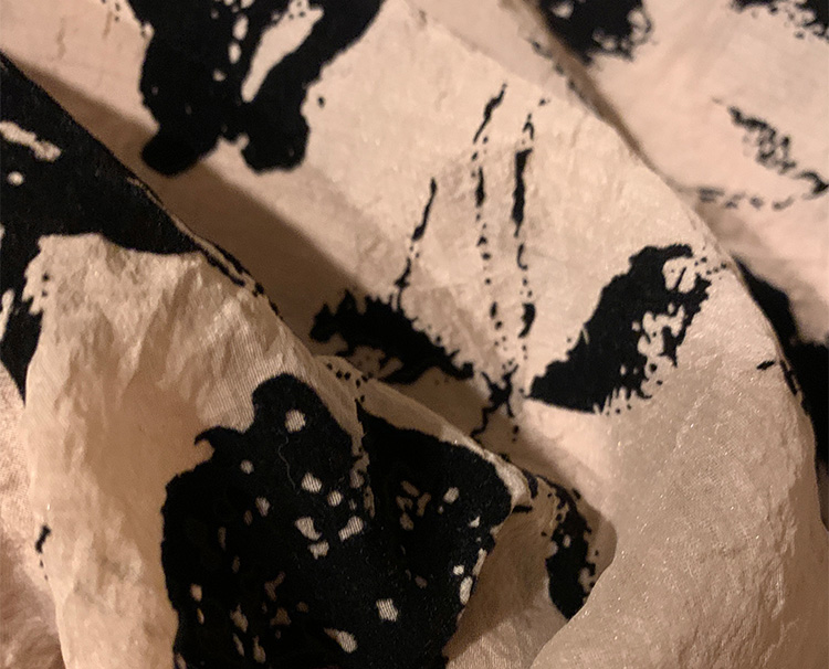 臺州金玨網布廠家帶您了解箱包網的植絨工藝（內部）